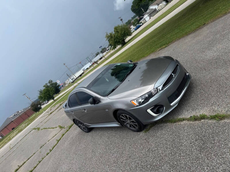 2017 Mitsubishi Lancer ES