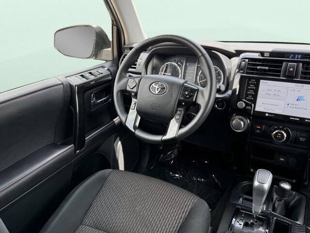 2024 Toyota 4Runner TRD Off-Road