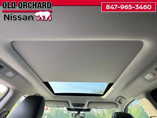 2024 Nissan Pathfinder SL