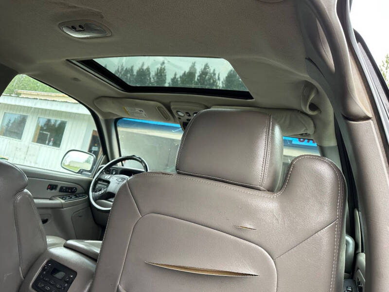 2004 Chevrolet Suburban 1500 LT