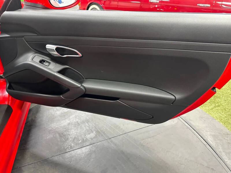 2024 Porsche 718 Boxster