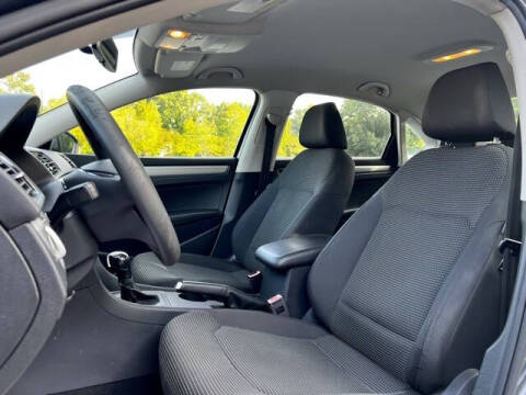 2018 Volkswagen Passat 2.0T R-Line