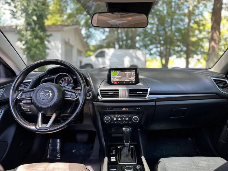 2018 Mazda MAZDA3 Grand Touring