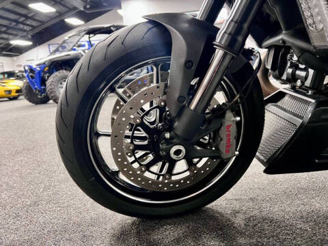 2012 Ducati Diavel Carbon Series