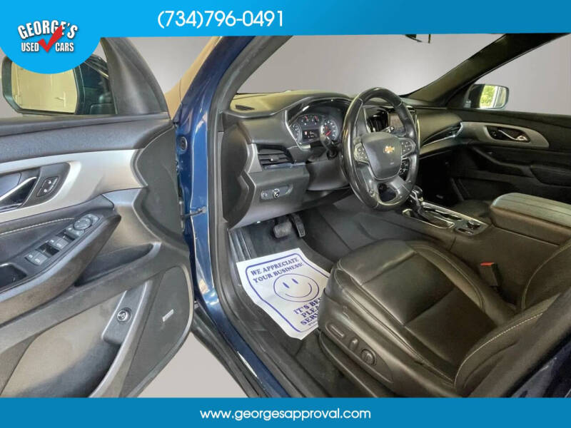 2023 Chevrolet Traverse LT Leather