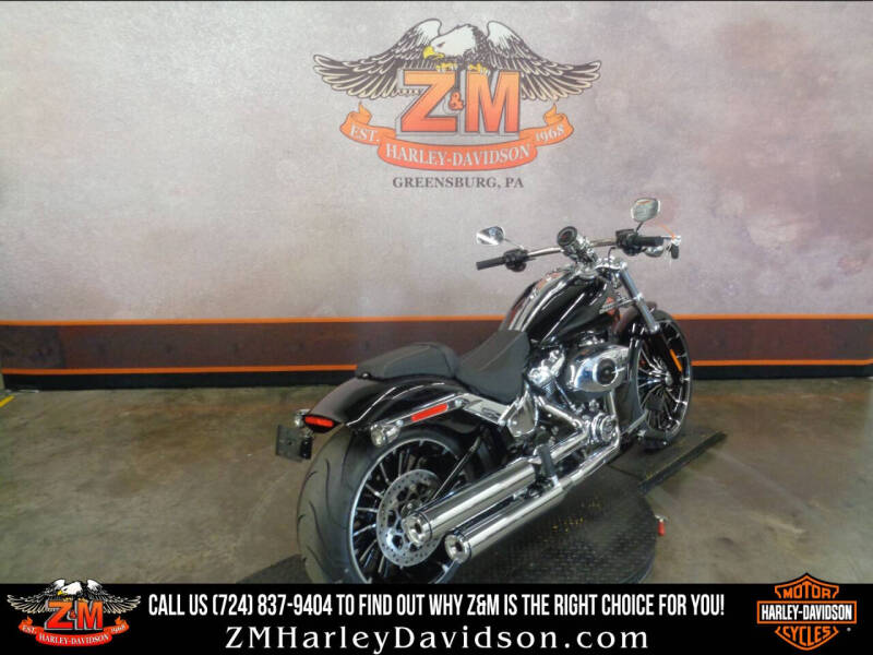 2025 Harley-Davidson Breakout