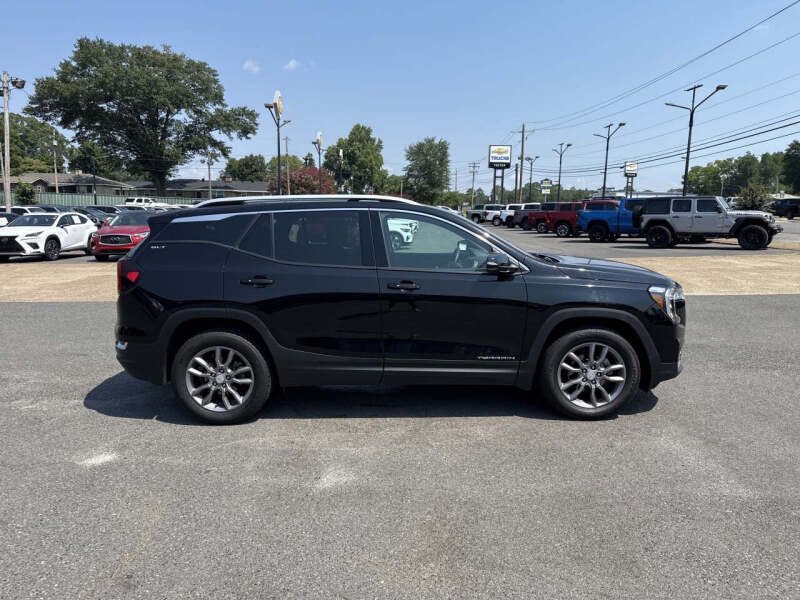 2024 GMC Terrain SLT