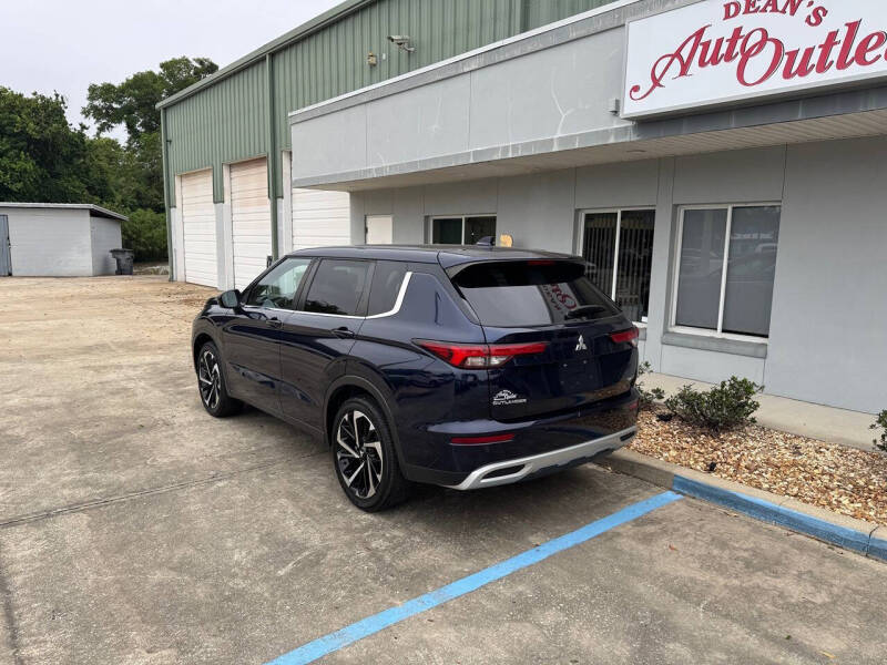 2022 Mitsubishi Outlander Black Edition