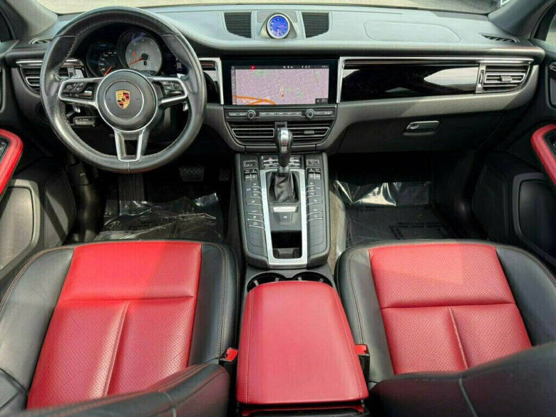 2020 Porsche Macan S
