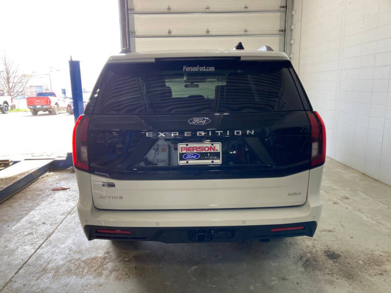 2026 Ford Expedition MAX Active