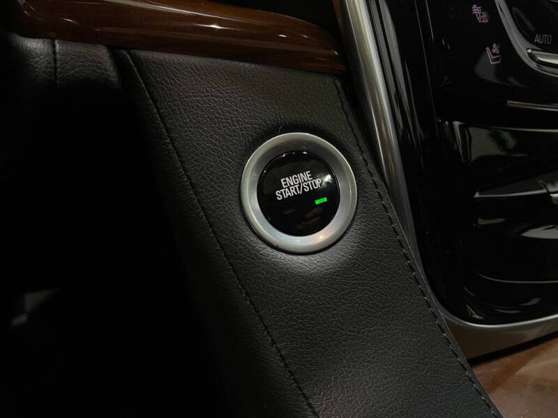 2018 Cadillac Escalade Luxury