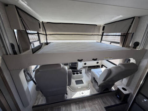 2022 Thor Motor Coach Hurricane 29M