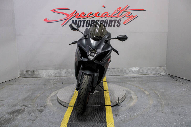 2017 Suzuki GSX-R1000