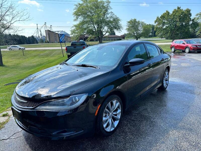 2015 Chrysler 200 for sale at Deals on Wheels Auto Sales in Ludington MI