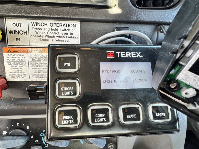 2015 Freightliner M2 106