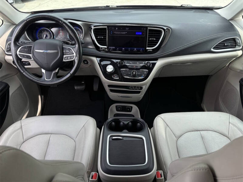 2021 Chrysler Pacifica Touring L