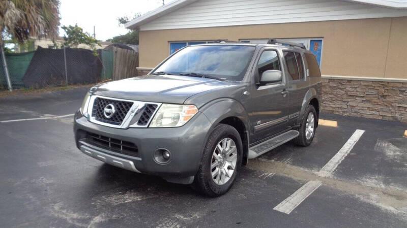 2008 Nissan Pathfinder LE V8