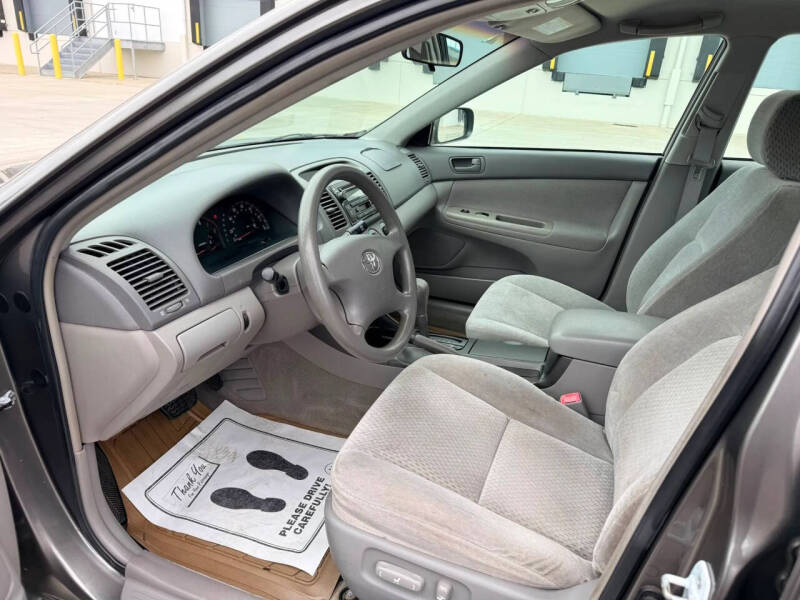 2004 Toyota Camry