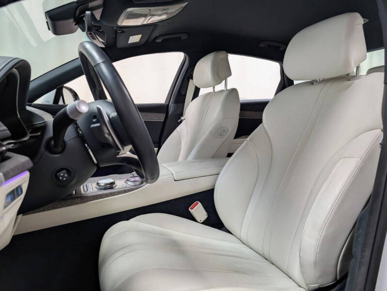 2024 Genesis Electrified G80 Advanced