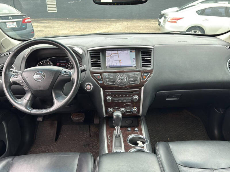 2015 Nissan Pathfinder Platinum