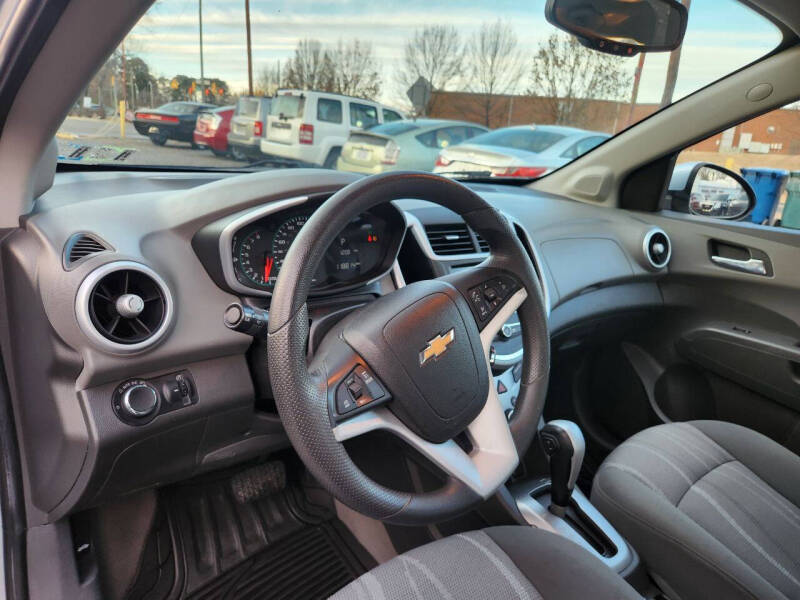 2017 Chevrolet Sonic LT Auto