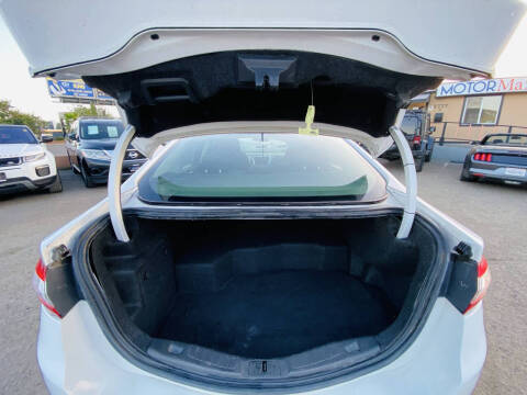 2013 Ford Fusion Hybrid SE