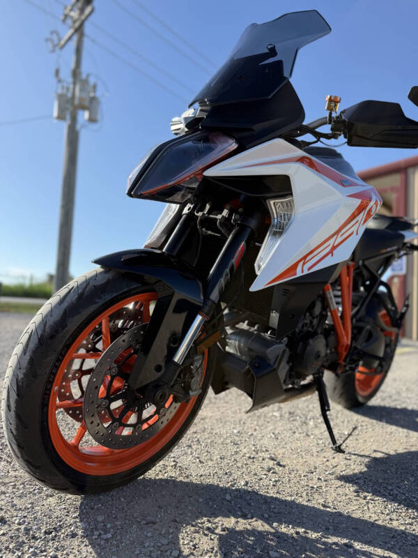 2019 KTM 1290 Super Duke GT