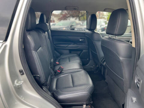 2020 Mitsubishi Outlander SEL