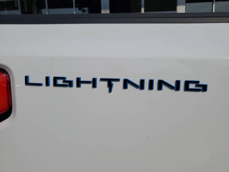 2025 Ford F-150 Lightning XLT