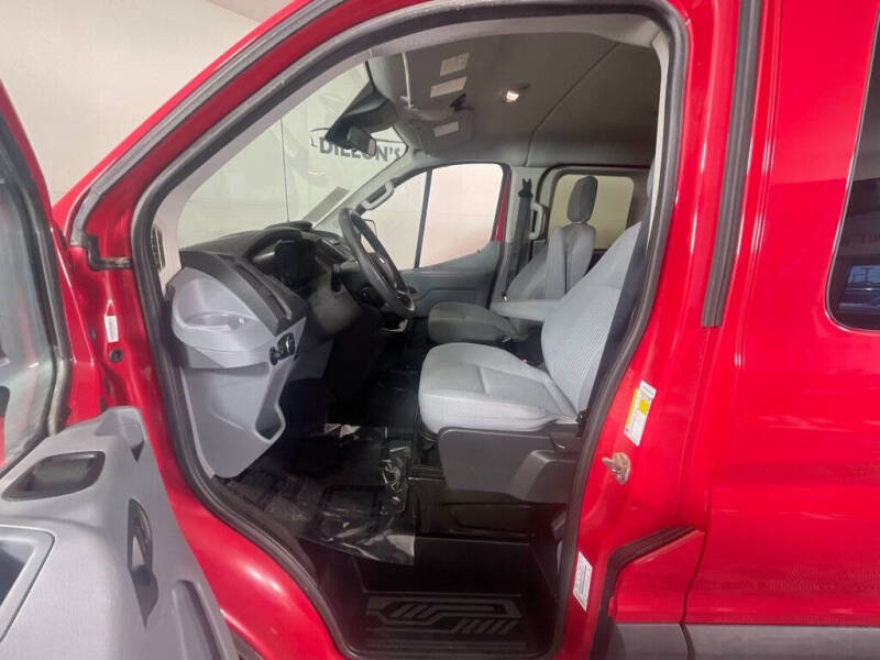 2015 Ford Transit 150 XLT