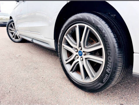 2019 Ford Edge Titanium