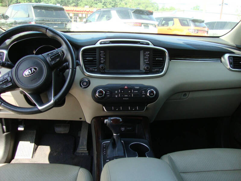 2018 Kia Sorento EX V6