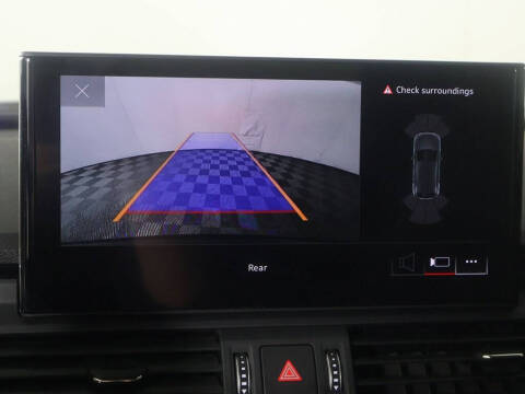 2023 Audi Q5 quattro Premium 40 TFSI