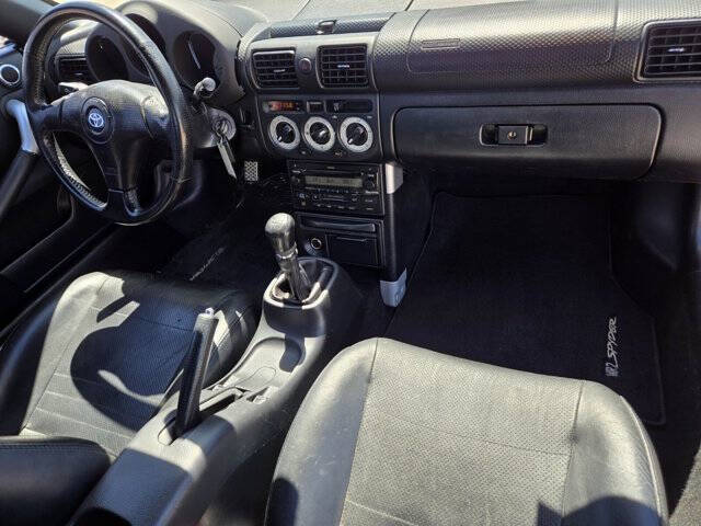 2003 Toyota MR2 Spyder