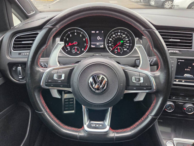 2016 Volkswagen Golf GTI SE