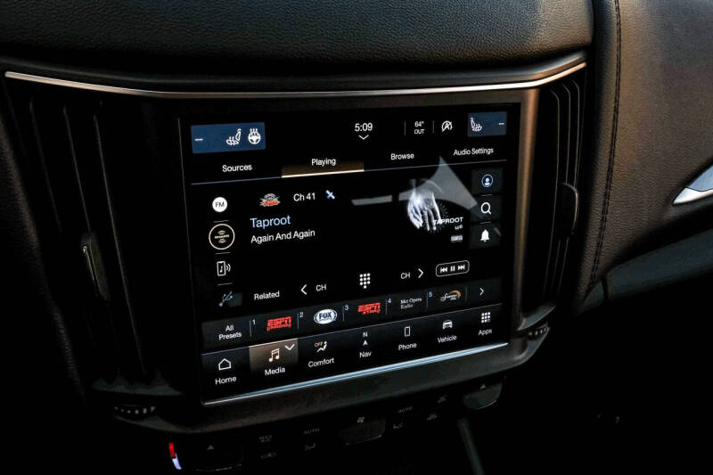 2022 Maserati Levante Modena