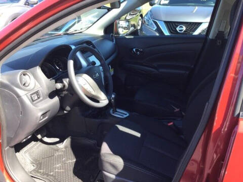 2019 Nissan Versa SV