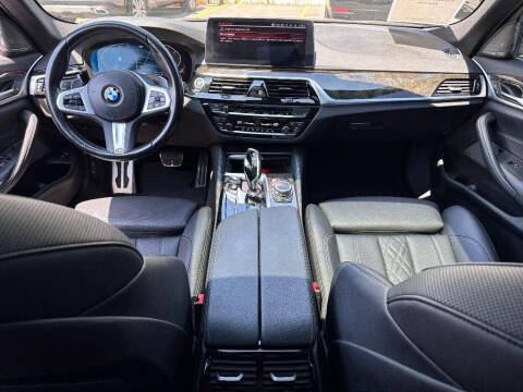 2022 BMW 5 Series 530i