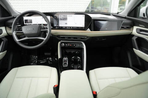 2026 Audi Q5 quattro Premium Plus TFSI