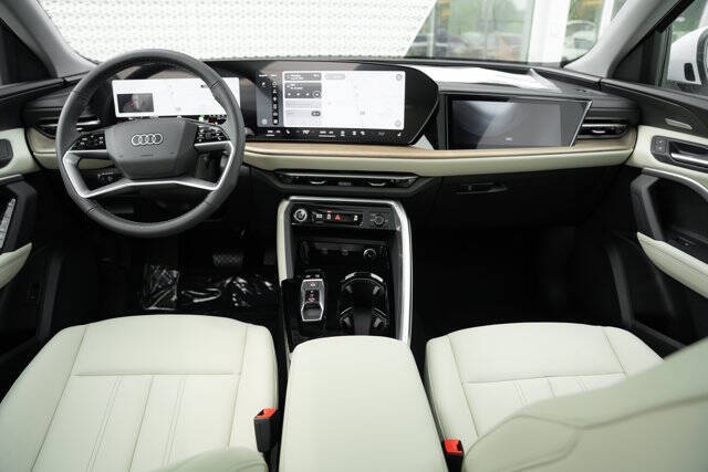 2026 Audi Q5 quattro Premium Plus TFSI