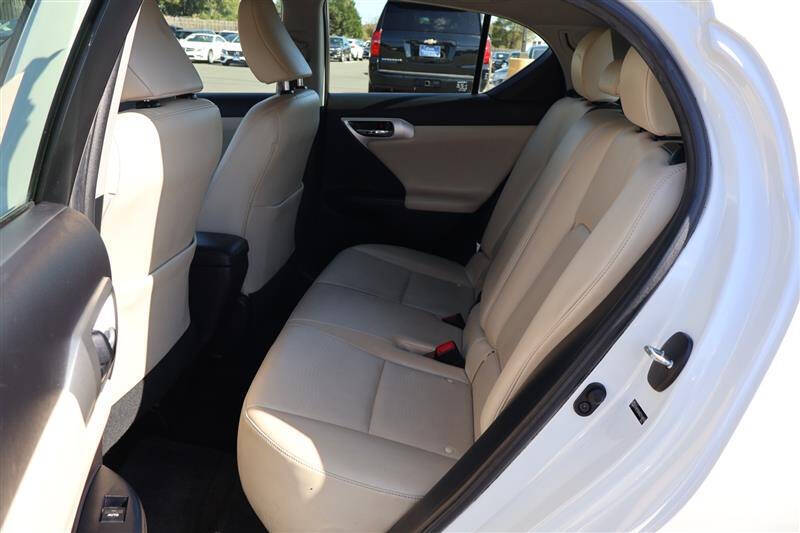 2013 Lexus CT 200h