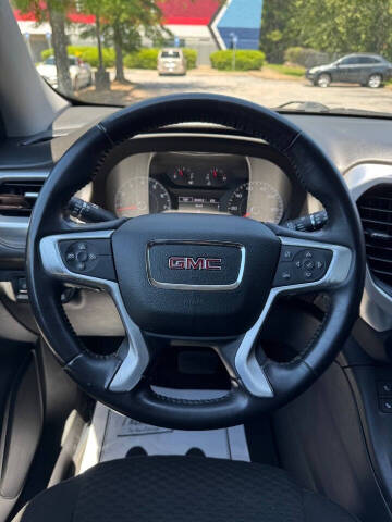2017 GMC Acadia SLE-2