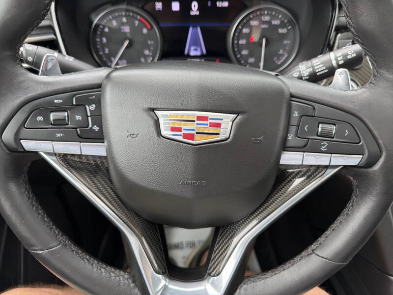 2020 Cadillac XT6 Sport