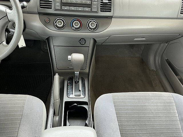 2006 Toyota Camry LE