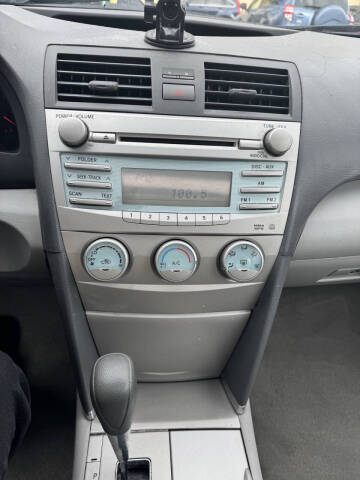 2009 Toyota Camry LE
