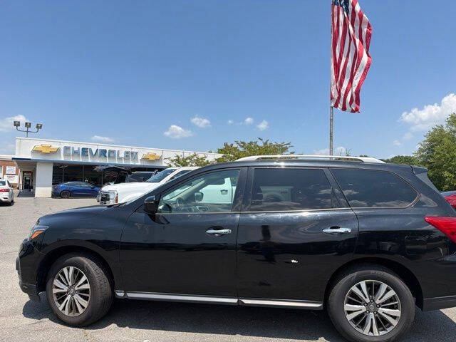 2019 Nissan Pathfinder S