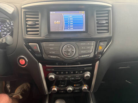 2016 Nissan Pathfinder S
