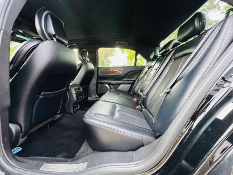 2018 Lincoln Continental Select
