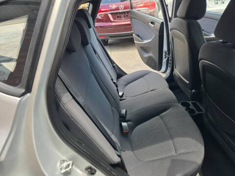 2014 Hyundai Accent SE