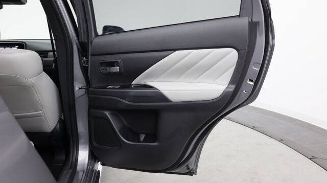 2022 Mitsubishi Outlander PHEV SEL